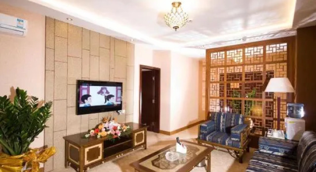 Люкс Presidential Golden Phoenix Hotel
