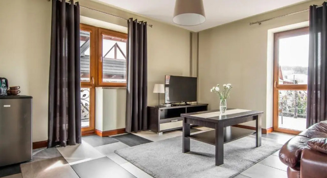 Апартаменты с балконом Villa Magnat SPA, JACUZZI, SAUNA, TĘŻNIA SOLANKOWA