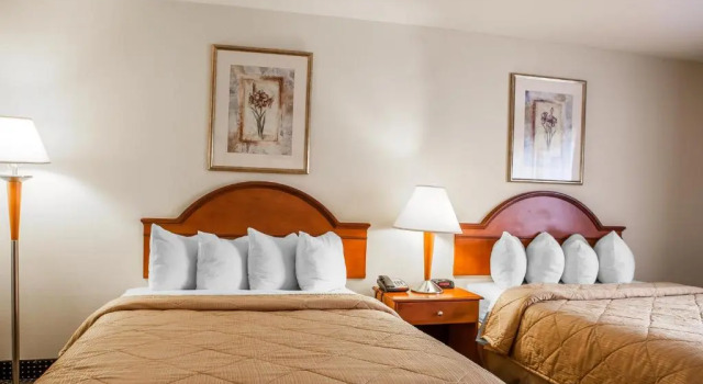 Четырёхместный номер Standard Motel 6 East Windsor, NJ Hightstown