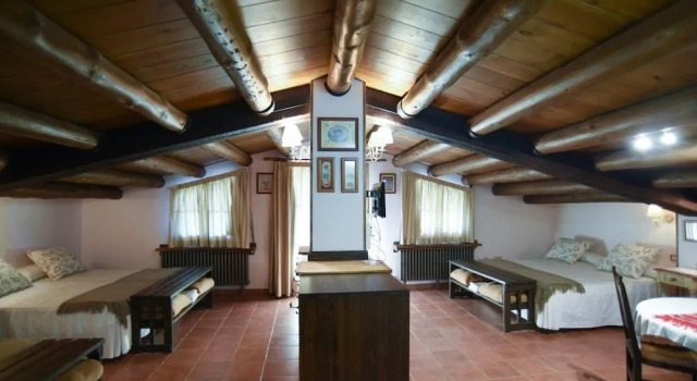 Mas Isoles, Reservar Hotel Ripoll Ripolles