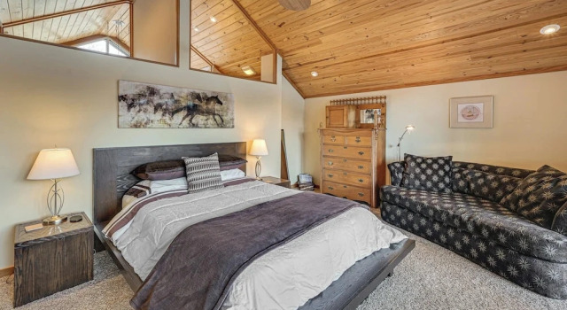 Fun w/ Family! Lakefront Gem in Jamestown w/ Dock, Book Feriehus Sommerhuse i Kentucky, Hytte