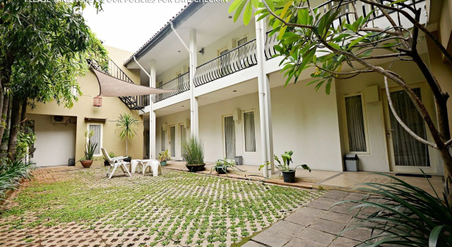 ZEN Rooms Mampang Prapatan Syariah