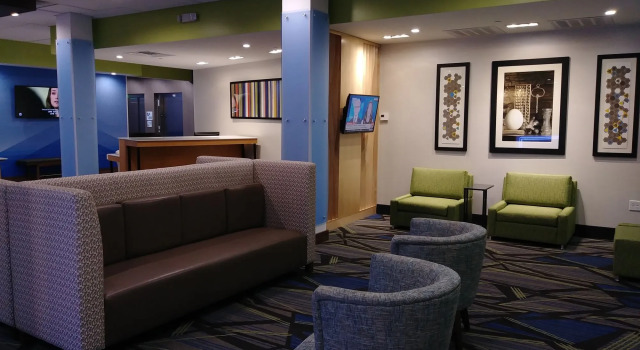 Holiday Inn Express & Suites Dallas Northeast - Arboretum by IHG, Забронировать Отель Даллас Dallas - Fort Worth Metropolitan Area