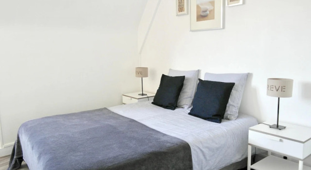 Apartment With one Bedroom in Port-en-bessin-huppain, With Wonderful sea View and Wifi - 6 km From the Beach, Забронировать Апартаменты/квартира  