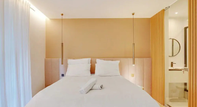 Chic Apt With Garden - 1bd/2p - Neuilly-sur-seine, Rezervasyon Daire Ile de France otoparklı oteller, Otopark