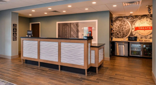 Hampton Inn Omaha Airport, Rezerwuj Hotel Hotele w Omaha z basenem, Basen