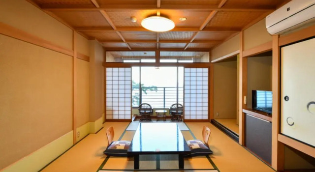 Четырёхместный номер Standard Hokkawa Onsen Hotel