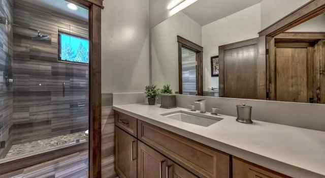 Gondola Vista 5 - 4 Br Townhouse, Забронировать Отель Отели Саут-Лейк-Тахо с бассейном, Бассейн