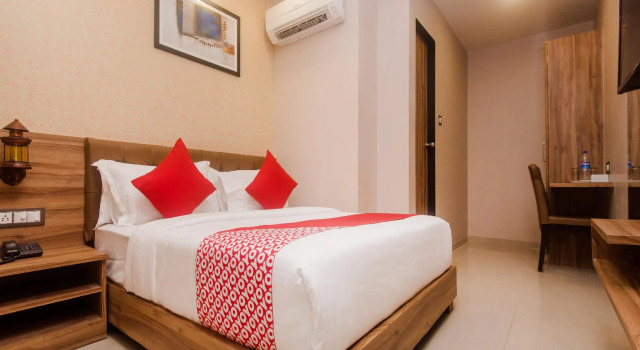 OYO 18581 Hotel Blue Inn Residence