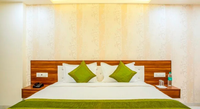 De Grandeur Thane