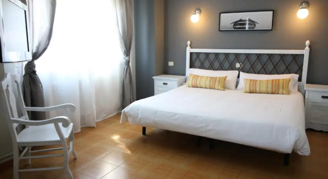 Семейный номер Standard с видом на море Hotel Alda Bueumar