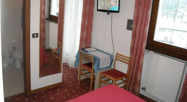 Hotel Lido, Забронировать Отель Пьеве-ди-Ледро Valle di Ledro, рядом с Озеро Лаго-ди-Ледро