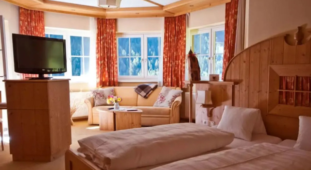 Апартаменты Alpin Panoramahotel Lärchenhof