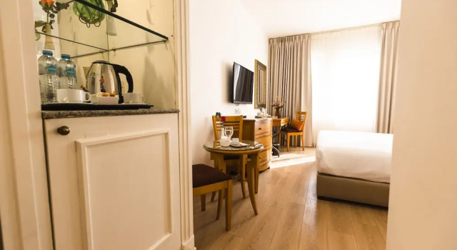Номер Economy The Liwan Hotel