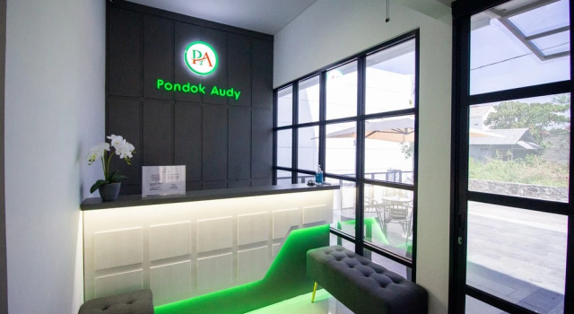 RedDoorz Plus near JCM Yogyakarta 2, Rezervovat Hotel 3hvězdičkové hotely v Yogyakarta Province, 3*