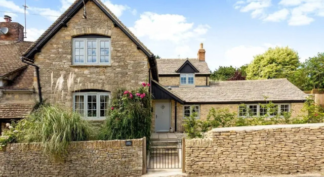 Elegant Victorian Conversion in Oxfordshire, Забронировать Отель Отели Котсуолда с парковкой, Парковка