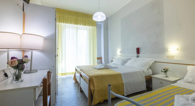 Трёхместный номер Standard Hotel Giumer