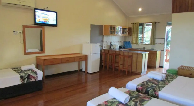 Семейный номер Standard с видом на горы Wailoaloa Beach Resort Fiji