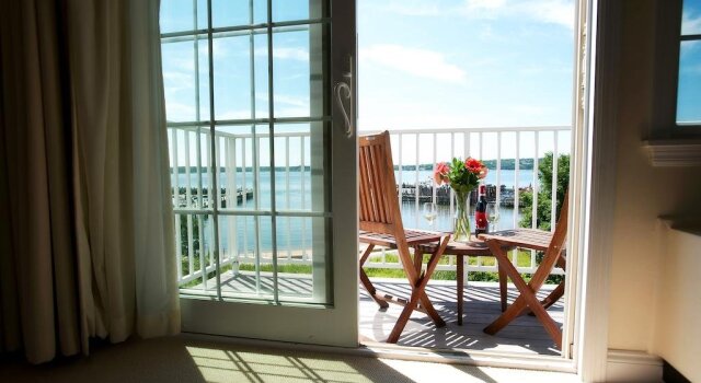 The Harbor Front Inn