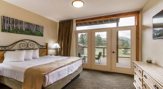 Coyote Mountain Lodge