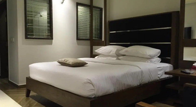 Двухместный номер Deluxe Lahore Continental Hotel
