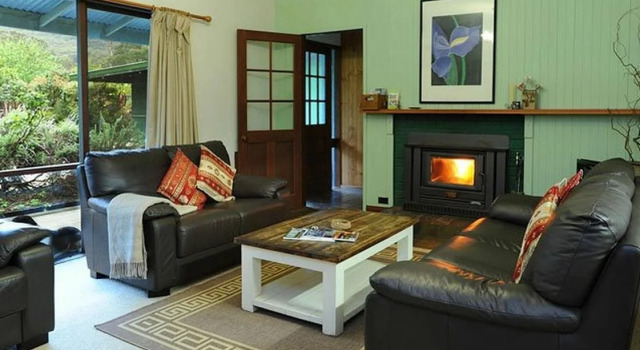 Lavender Farm Hotel, Rezerwuj Pobyt na farmie Hotele w Yarra Valley z parkingiem, Parking