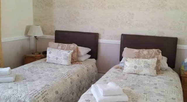 Boyne House Guest House, Забронировать Гостевой дом Отели Исторического графства Суссекса с парковкой, Парковка