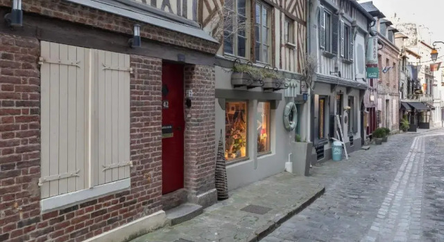 La maison Confidentielle - plein centre historique - 2 chambres - 4 pers, Забронировать Отель Онфлер 