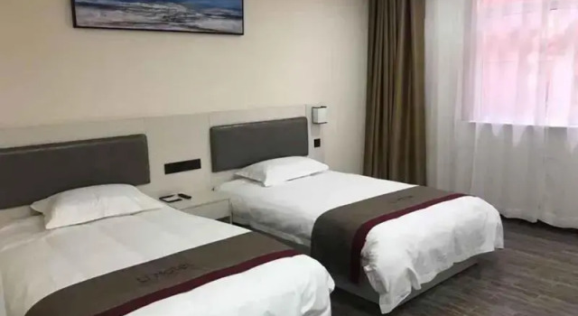 Thank Inn Chain Hotel Shandong Laiwu Laicheng District Changshou North Road People's Hospital, Забронировать Отель Лаиву Шаньдун