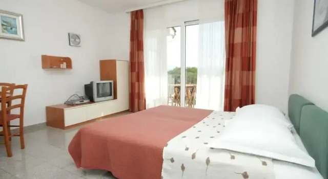 Апартаменты с балконом и с видом на море Apartment Villa Lidija