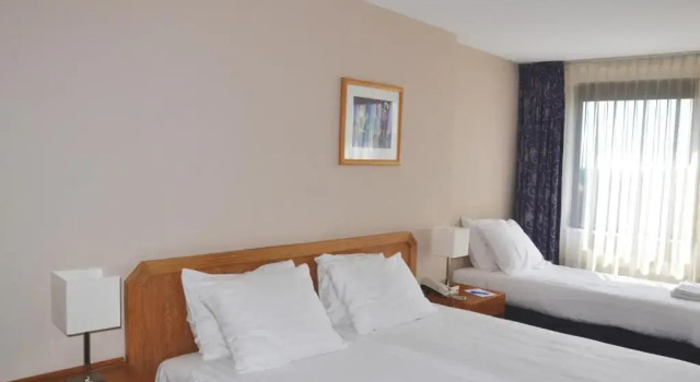 Трёхместный номер Standard Fletcher Hotel Restaurant Carlton