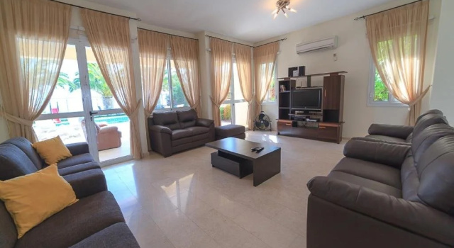 Sunrise Beach Villas II, Boek Hotel Peyia Paphos