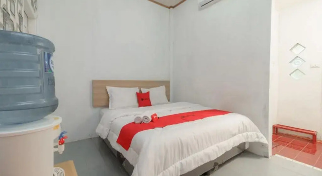 Двухместный номер Standard RedDoorz Syariah near Paradiso Beach Sabang