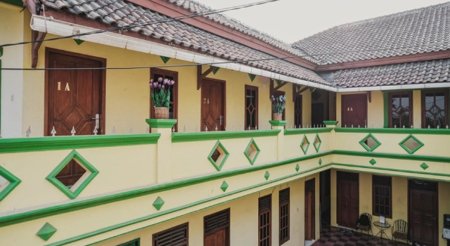 RedDoorz Syariah near Stadion Maulana Yusuf