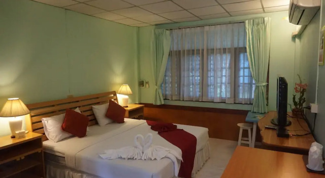 Номер Standard C & C Resort Nangrong
