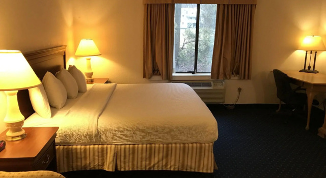 Rosemont Suites, Boek Hotel Norwich Connecticut