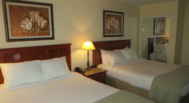 Hotel St-Bernard, Rezervovat Hotel Saint-Michel Quebec