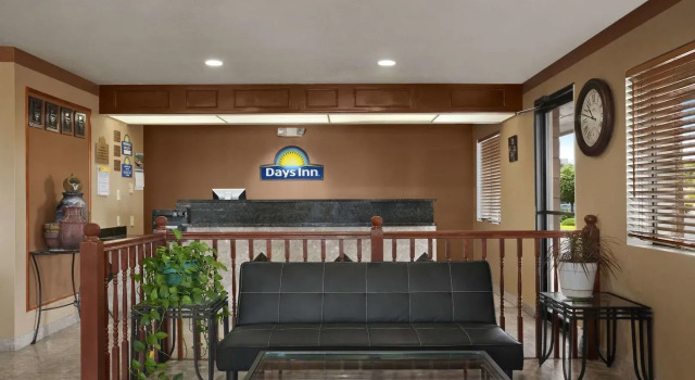 Sierra Inn Near Fort Huachuca AZ, Забронировать Отель Отели Сьерра-Виста с парковкой, Парковка