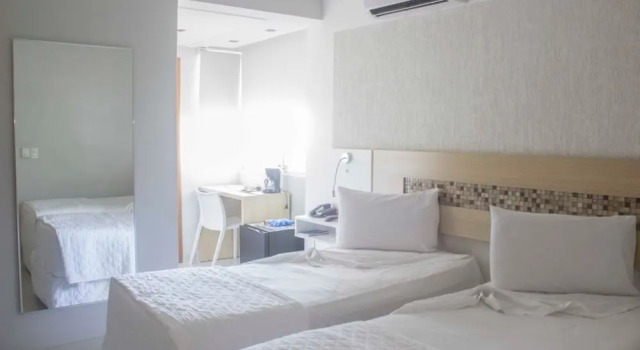 Номер Deluxe Emirates Hotel & Suites
