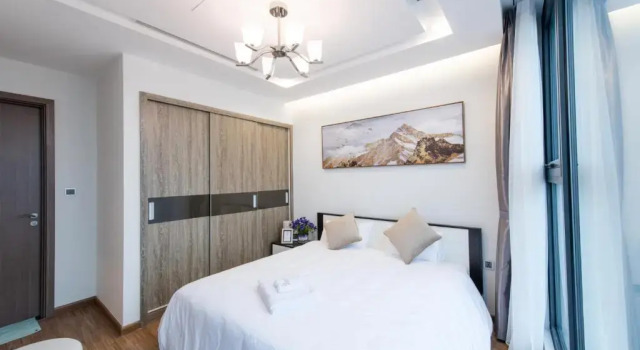 Apartment in Vinhomes Metropolis Lieu Giai, Забронировать Апартаменты/квартира Бадинь Ханой