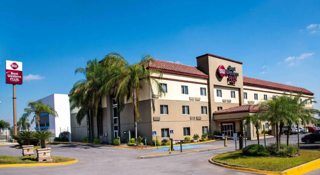 Номер Standard Best Western PLUS Monterrey Airport