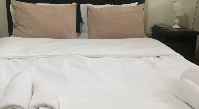My Little House On Near Filarmonia, Забронировать Отель Вера Тбилиси, рядом с Концертный зал Тбилиси