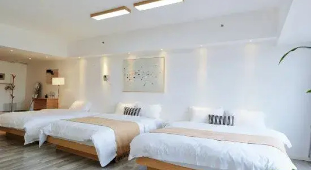 Люкс с 3 комнатами Yijian Homestay