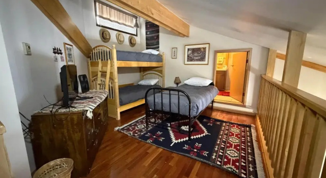 Wild Irishman 2 bed 1 and Half Bath Wigk, Забронировать Апартаменты/квартира Отели Кистон с бассейном, Бассейн