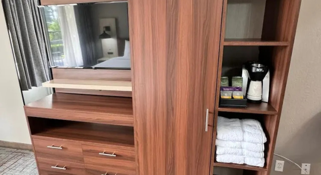 Двухместный номер Standard Hawthorn Extended Stay by Wyndham Columbia-Ft Jackson