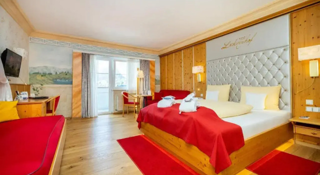Номер Superior Schlosshotel Lacknerhof