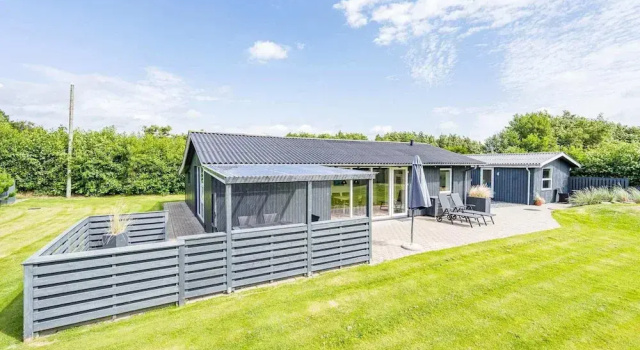 5 Person Holiday Home in Blavand