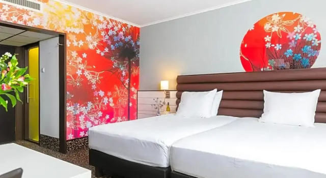 Номер Standard с видом на город Golden Tulip Hotel Central