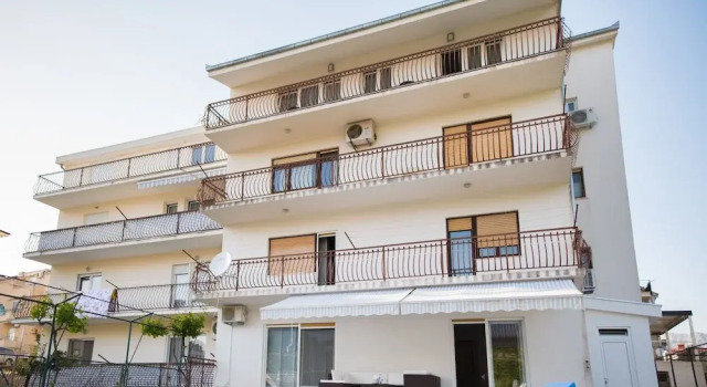 LCT Blue Lions Apartments