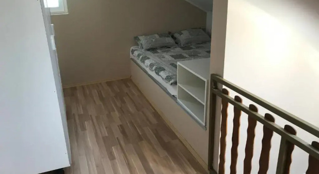 Gallery apartment Andy, Buchen Sie Ferienwohnung Zemun 